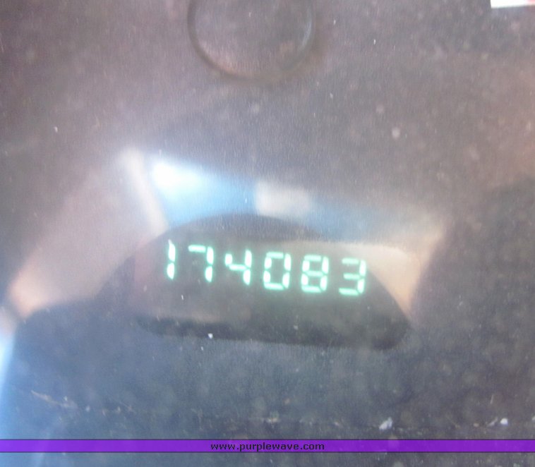 image for item 4420 2001 Dodge Ram 2500 utility bed truck