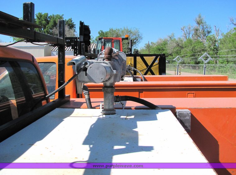 image for item 4420 2001 Dodge Ram 2500 utility bed truck