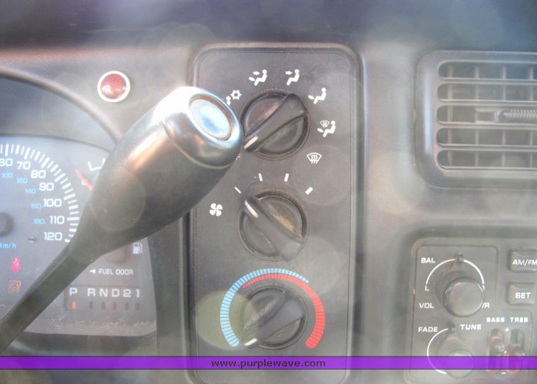 image for item 4421 2001 Dodge Ram 2500 utility bed truck