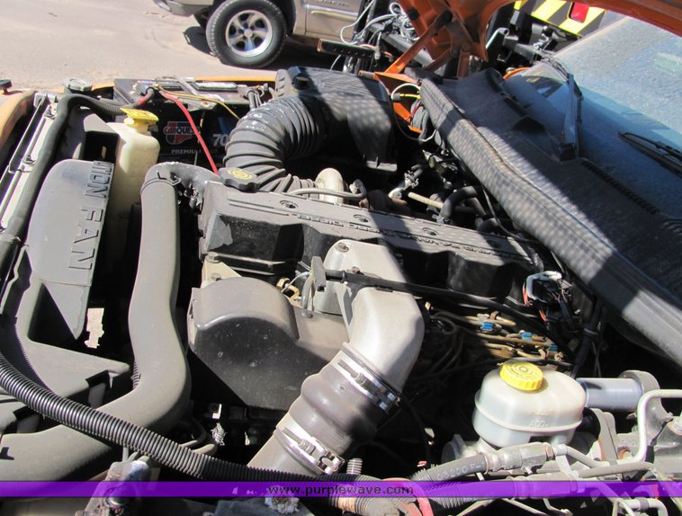 image for item 4421 2001 Dodge Ram 2500 utility bed truck