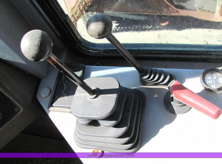 image for item 4425 1996 Fiat-Allis FR-90 wheel loader