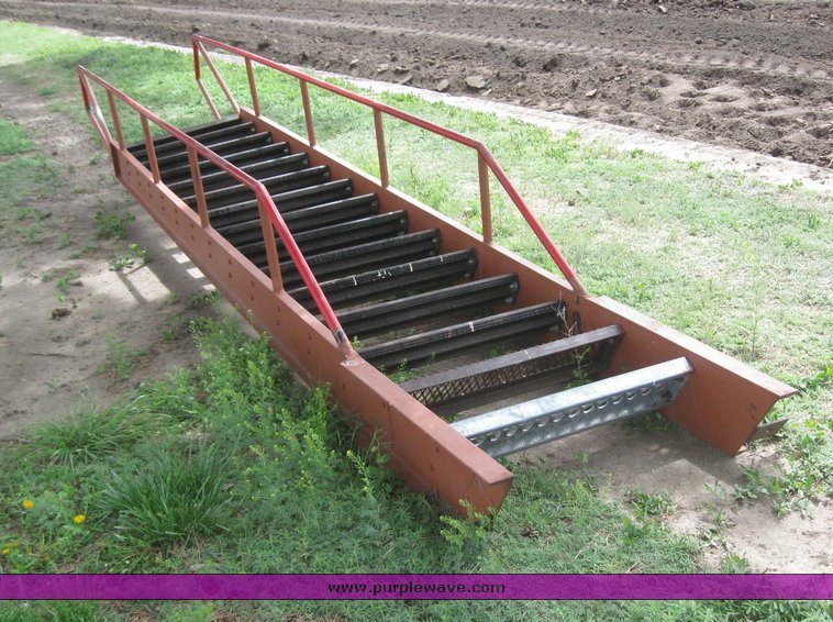 image for item 6480 Steel staircase