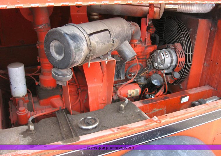 image for item 6482 1994 Leroi trailer mounted air compressor