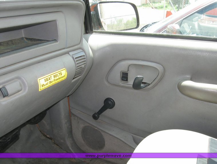 image for item 6484 1999 Chevrolet C2500 pickup