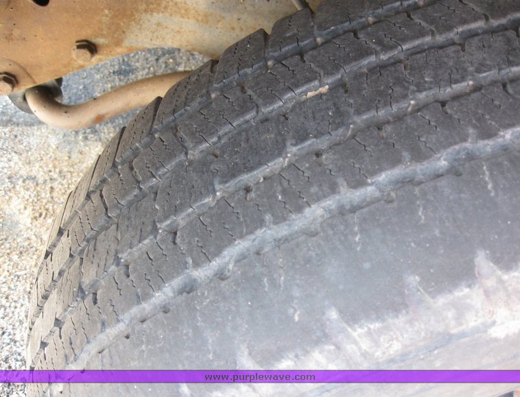 image for item 6484 1999 Chevrolet C2500 pickup