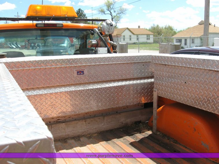 image for item 6484 1999 Chevrolet C2500 pickup