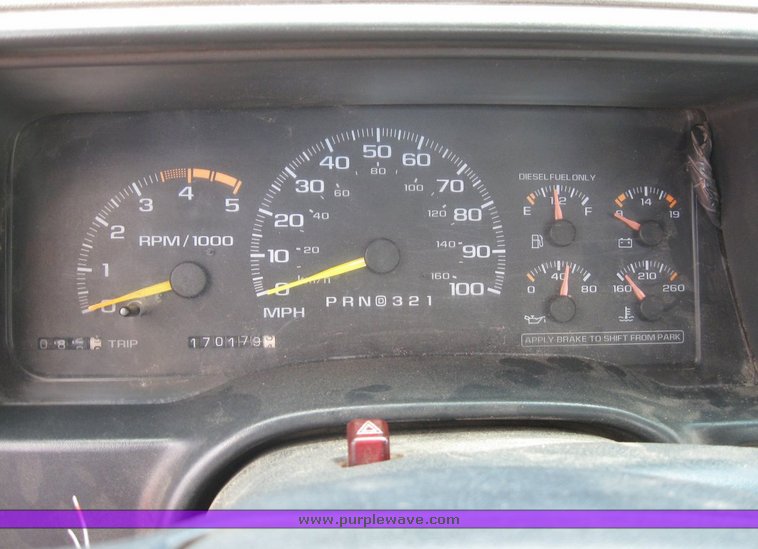 image for item 6485 1998 Chevrolet C2500 pickup