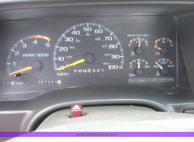 image for item 6486 1999 Chevrolet C2500 pickup