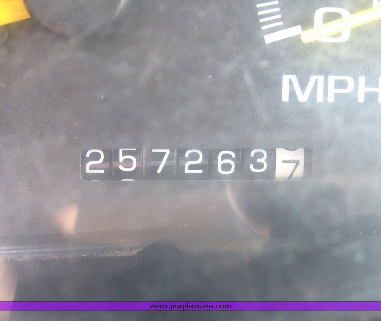 image for item 6486 1999 Chevrolet C2500 pickup