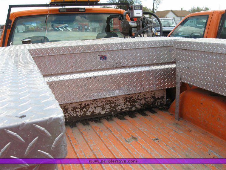 image for item 6486 1999 Chevrolet C2500 pickup