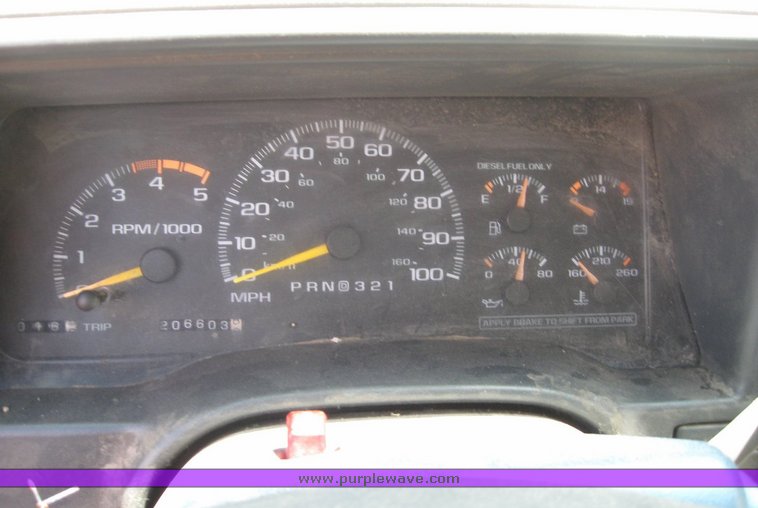 image for item 6487 1999 Chevrolet C2500 pickup