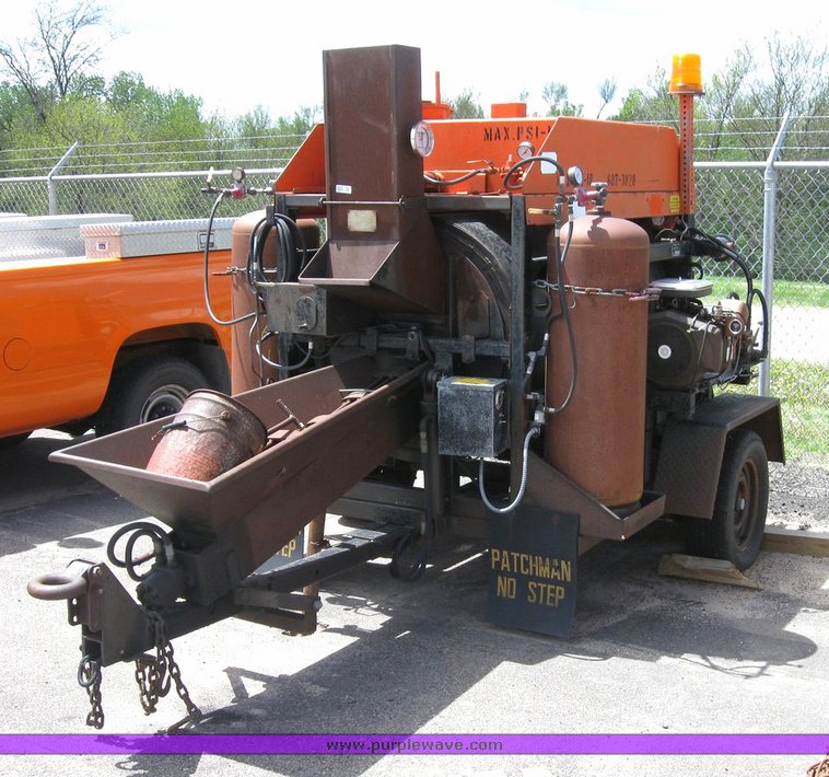 image for item 6488 1988 Western Industries asphalt recycler