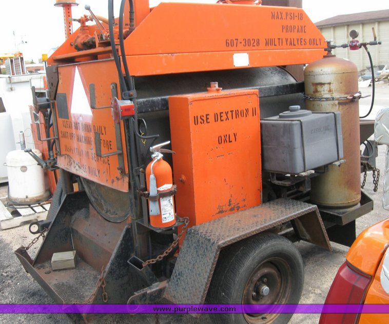 image for item 6488 1988 Western Industries asphalt recycler