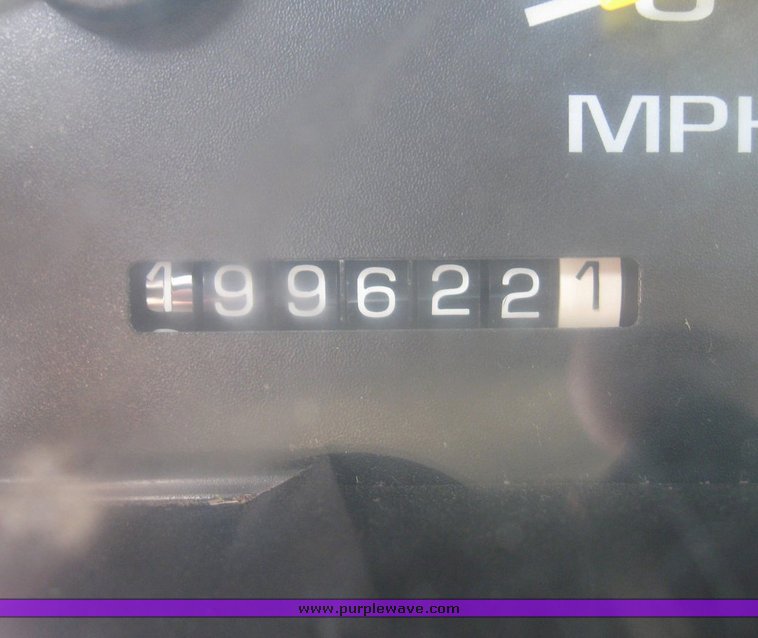 image for item 6490 1999 Chevrolet C2500 pickup