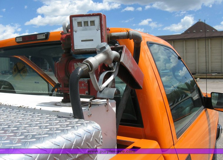 image for item 6490 1999 Chevrolet C2500 pickup