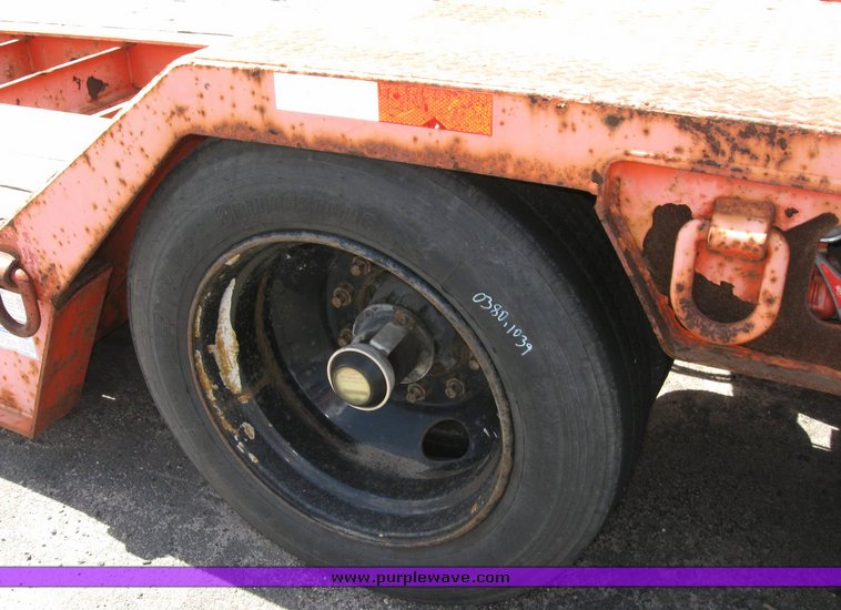 image for item 6491 2000 Kalyn-Siebert 50 ton drop deck trailer