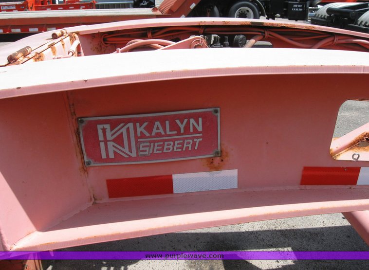 image for item 6491 2000 Kalyn-Siebert 50 ton drop deck trailer