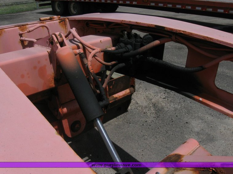 image for item 6491 2000 Kalyn-Siebert 50 ton drop deck trailer