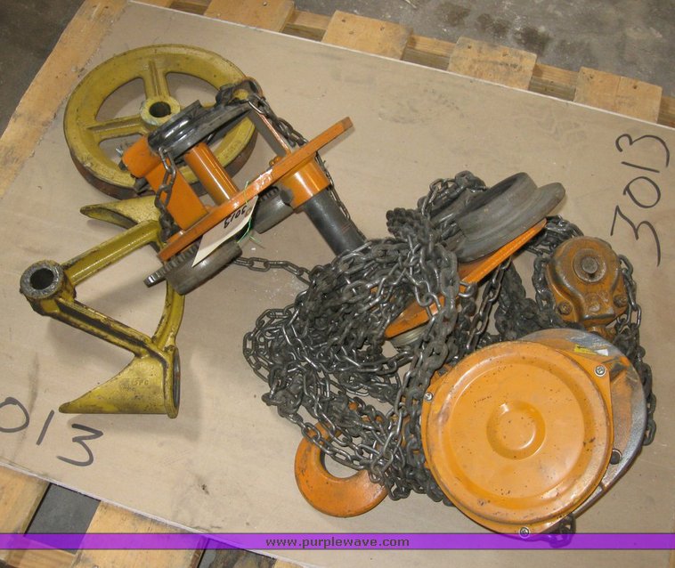 image for item 6493 (2) Beebe three ton manual chain hoists