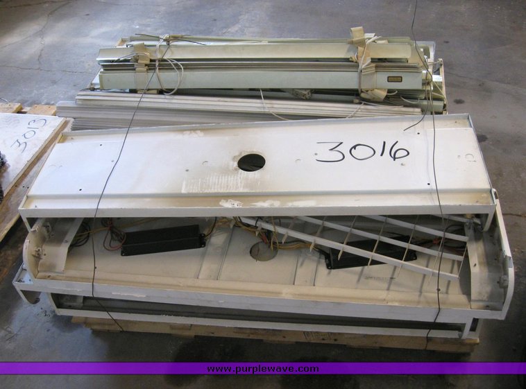 image for item 6497 (10) 4' four bulb fluorescent light fixtures