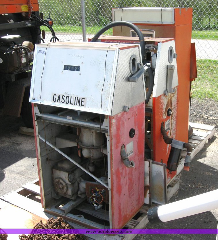 image for item 6498 (3) fuel pumps