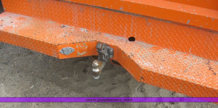 image for item 6540 2000 Chevrolet C3500 crew cab pickup with Omaha 8' service bed