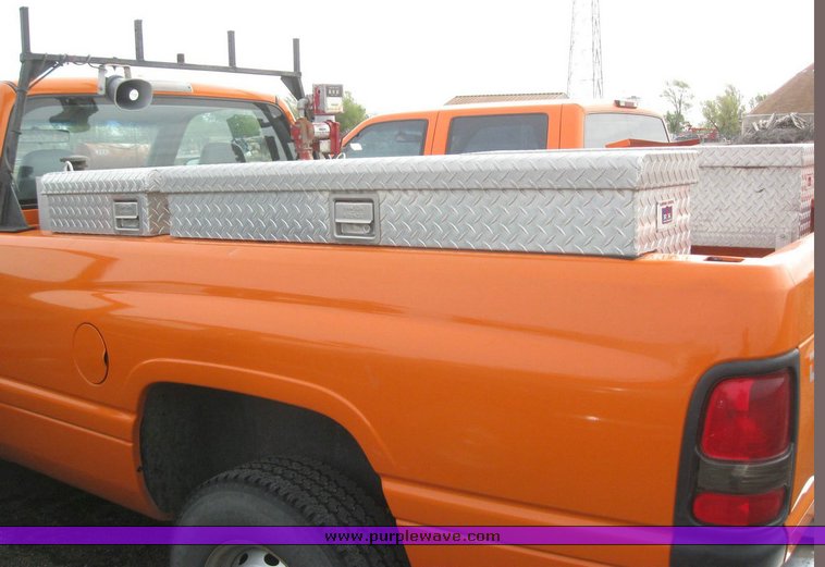 image for item 6541 2001 Dodge Ram 2500 pickup