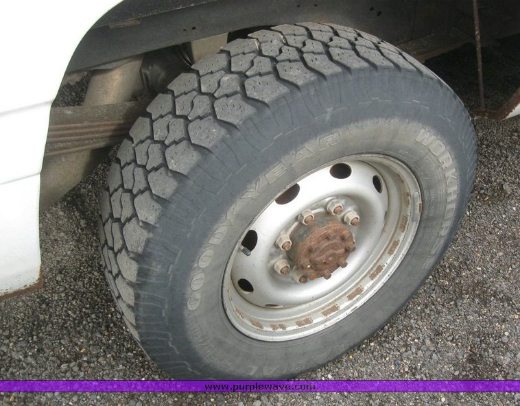 image for item 6542 2001 Dodge Ram 2500 pickup