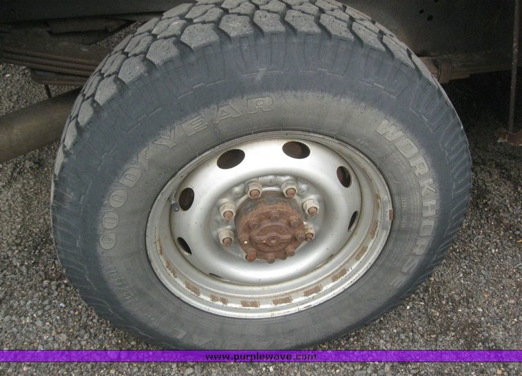 image for item 6542 2001 Dodge Ram 2500 pickup