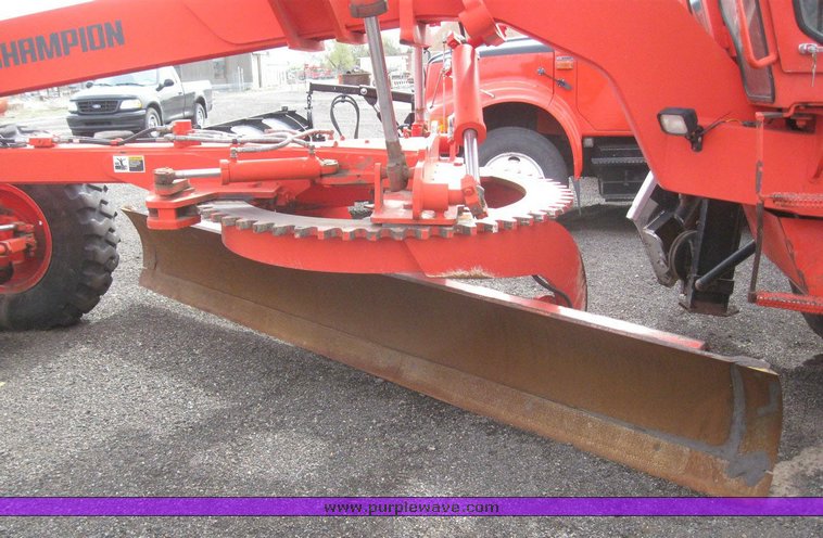 image for item 6543 1995 Champion 710A motor grader