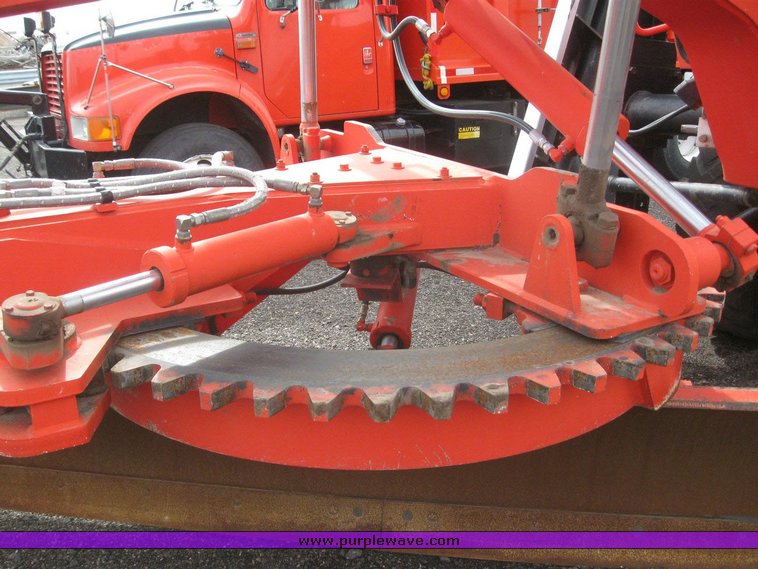 image for item 6543 1995 Champion 710A motor grader