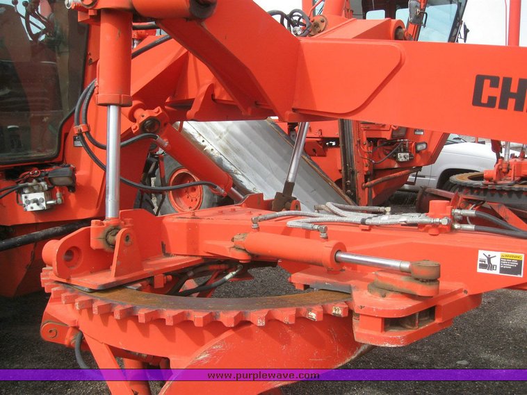 image for item 6543 1995 Champion 710A motor grader