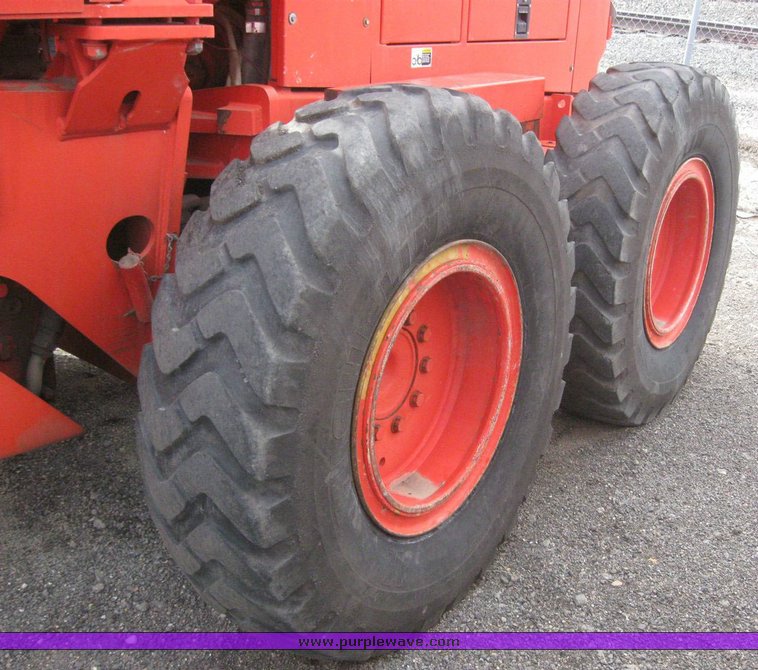 image for item 6543 1995 Champion 710A motor grader