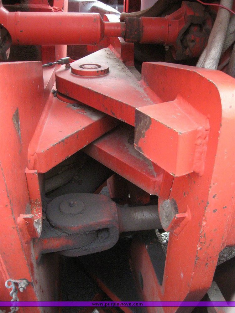 image for item 6543 1995 Champion 710A motor grader