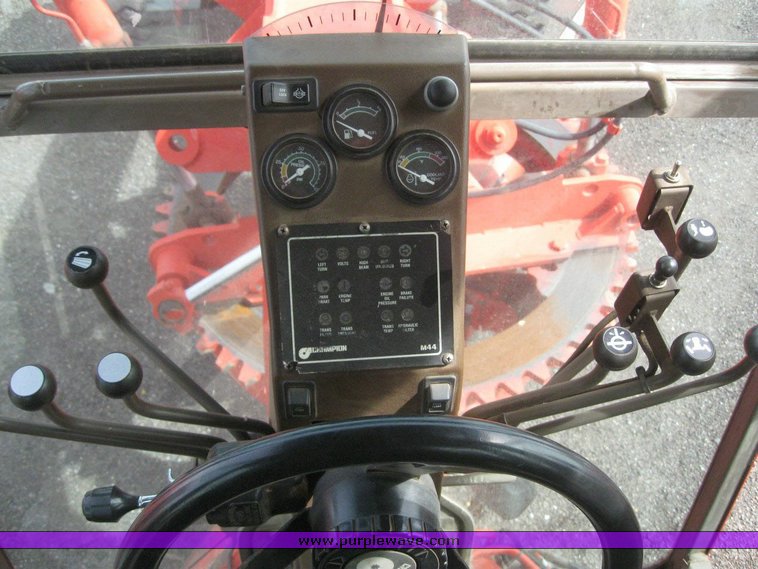 image for item 6543 1995 Champion 710A motor grader