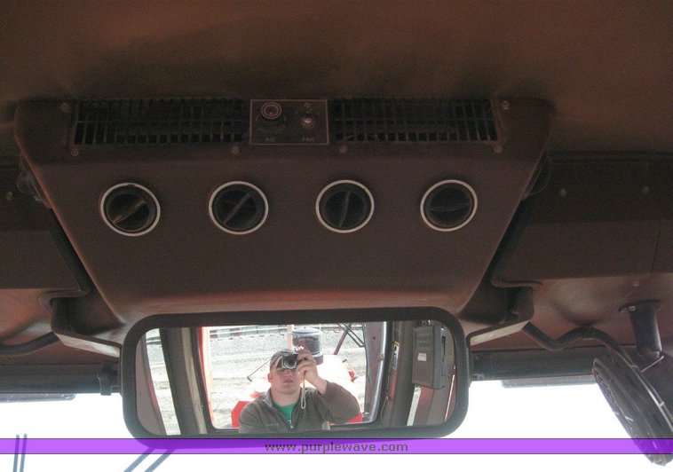 image for item 6543 1995 Champion 710A motor grader