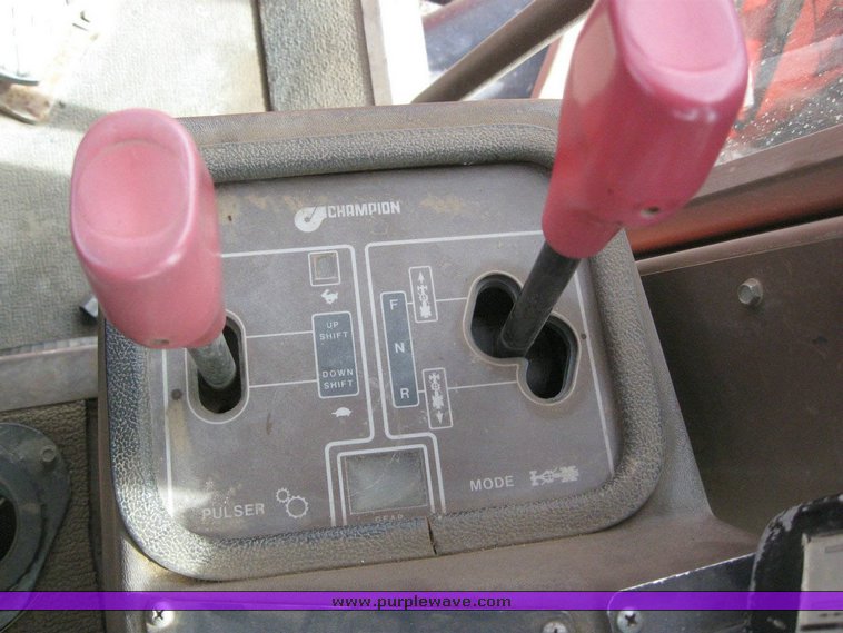 image for item 6543 1995 Champion 710A motor grader