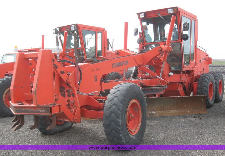 image for item 6544 1995 Champion 710A motor grader