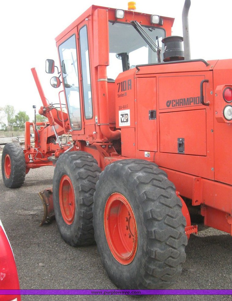 image for item 6544 1995 Champion 710A motor grader