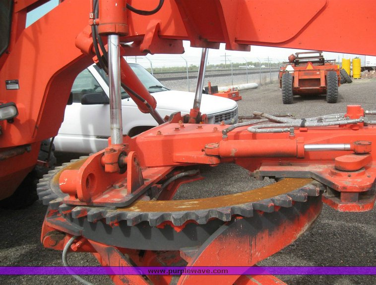 image for item 6544 1995 Champion 710A motor grader