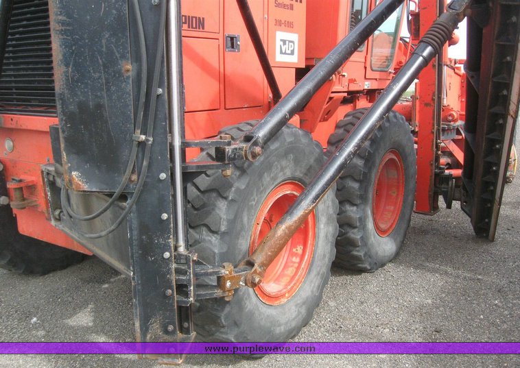 image for item 6544 1995 Champion 710A motor grader