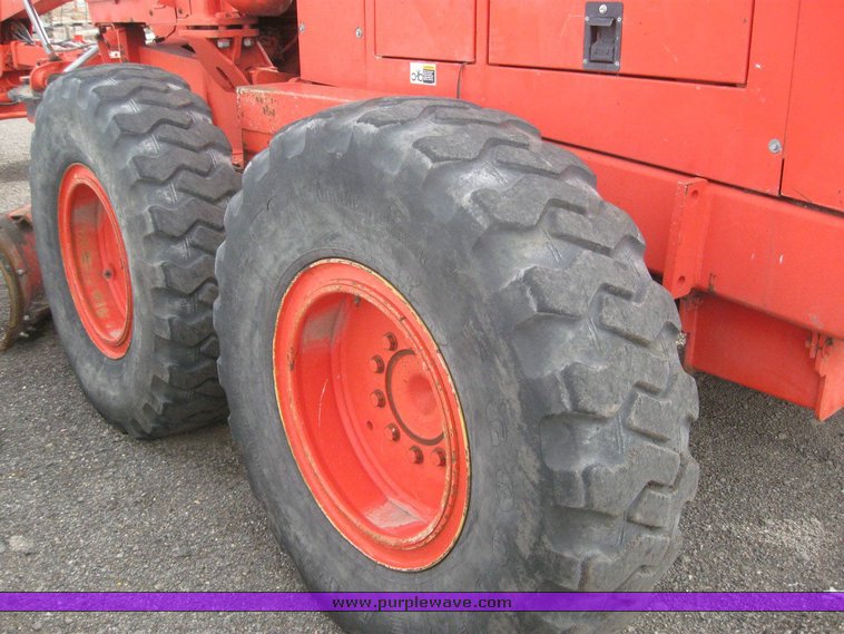 image for item 6544 1995 Champion 710A motor grader