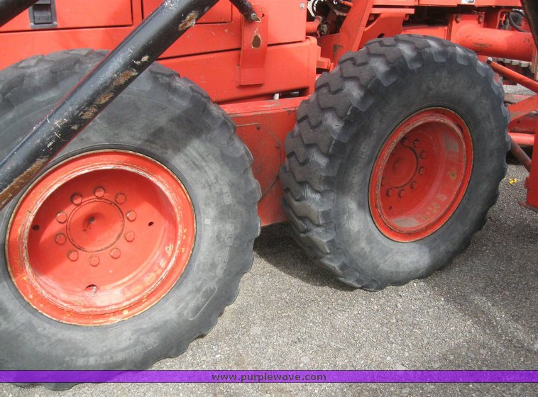 image for item 6544 1995 Champion 710A motor grader