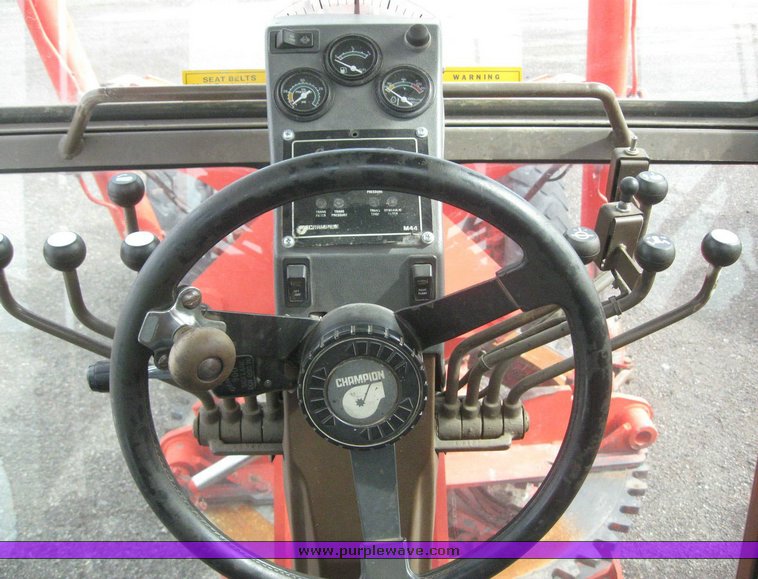 image for item 6544 1995 Champion 710A motor grader