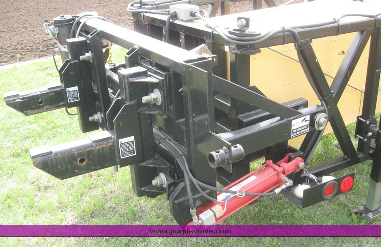 image for item 6545 1999 American 100K truck mounted attenuator