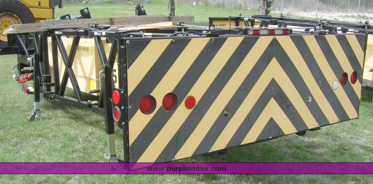image for item 6546 1999 American 100K truck mounted attenuator