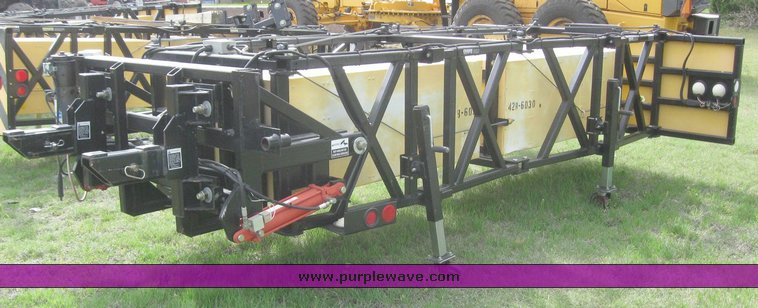 image for item 6547 1999 American 100K truck mounted attenuator