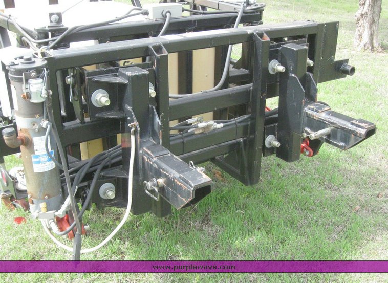 image for item 6547 1999 American 100K truck mounted attenuator