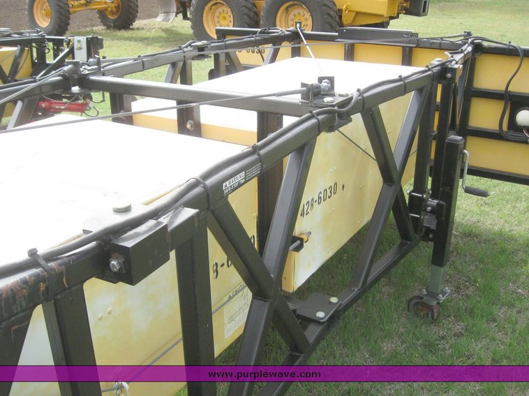 image for item 6547 1999 American 100K truck mounted attenuator