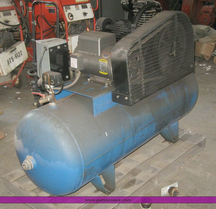 image for item 6551 1997 Puma stationary air compressor